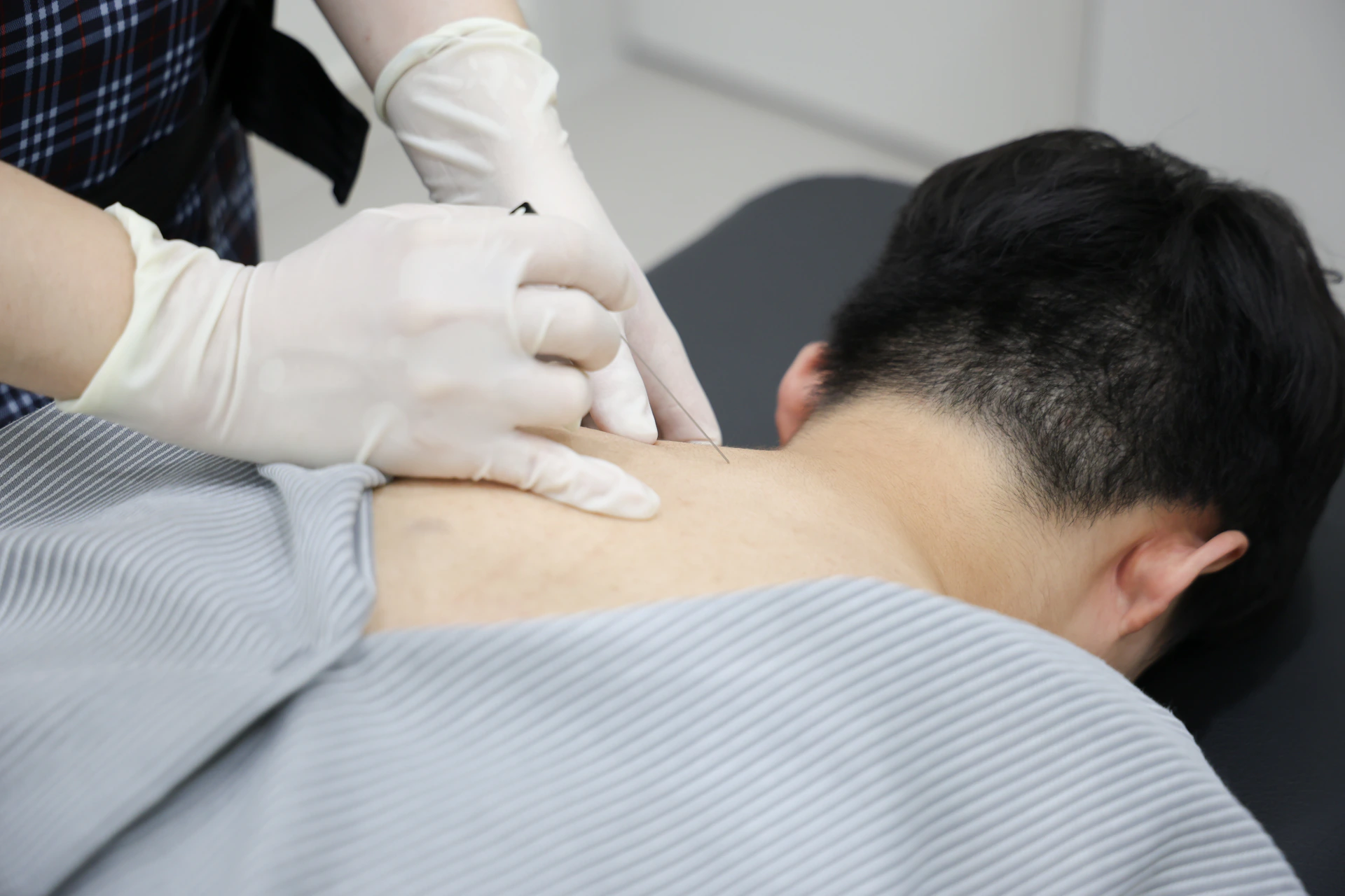 Gordonmadi clinic — care hero neck shoulder sj2 0419