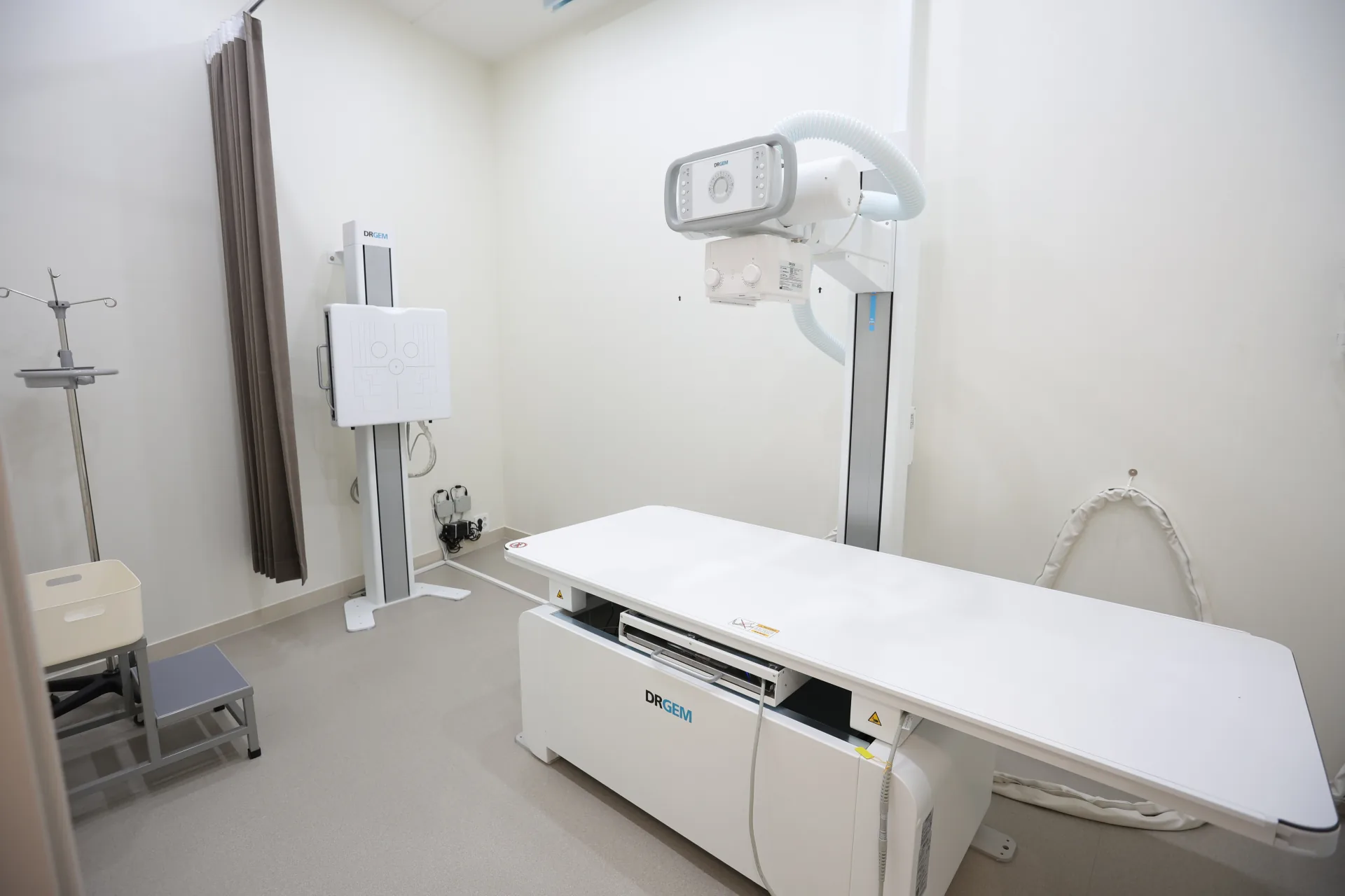 Gordonmadi clinic — tour xray room sj2 0511