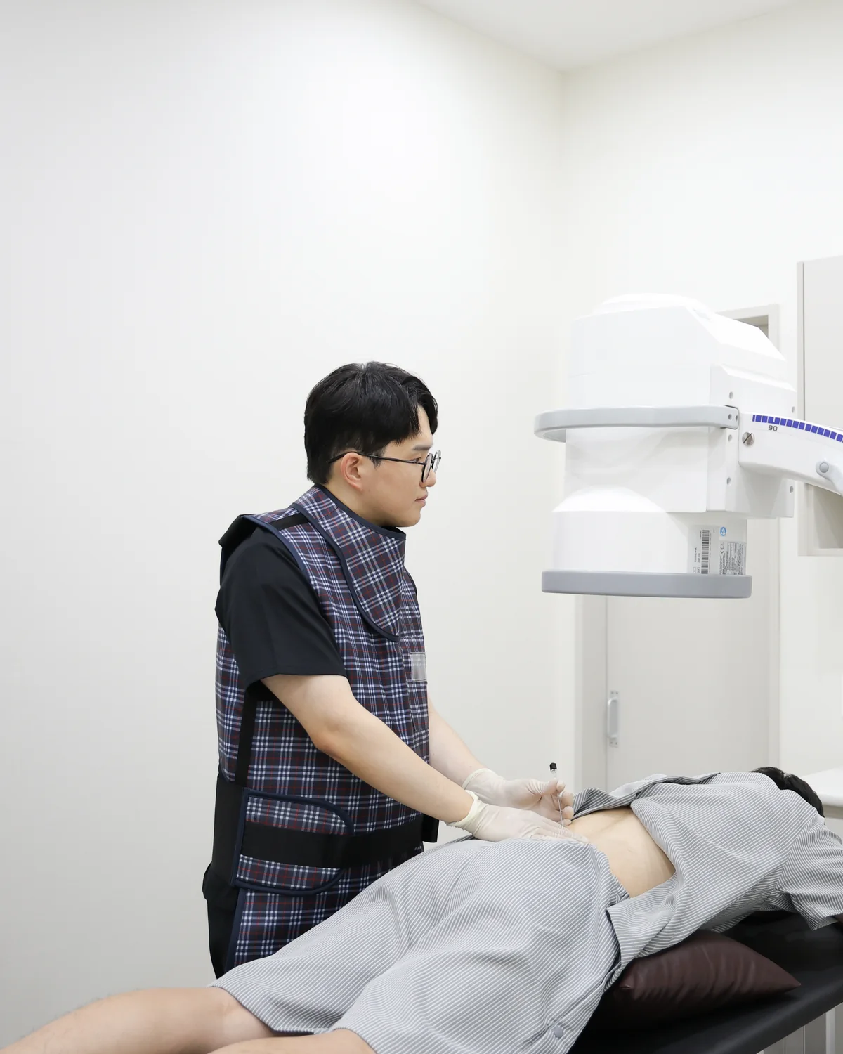 Gordonmadi clinic — injection hero